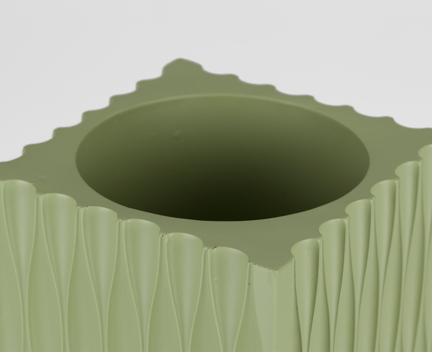 Riley Vase