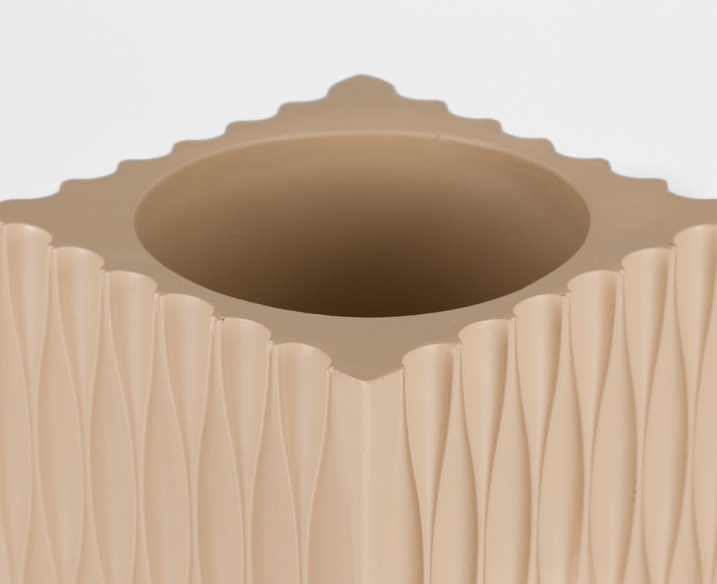Riley Vase