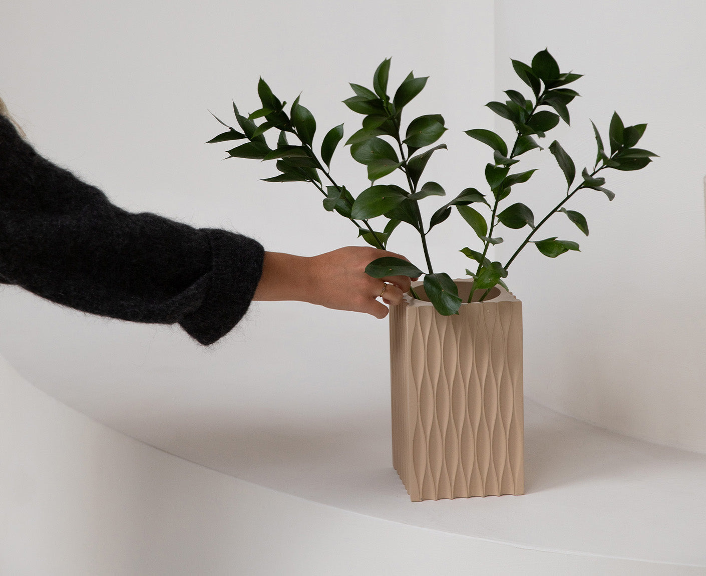 Riley Vase