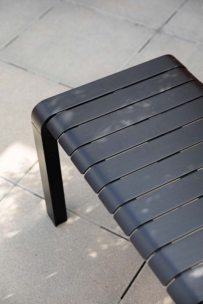 Vondel Gartenbank 130cm Schwarz