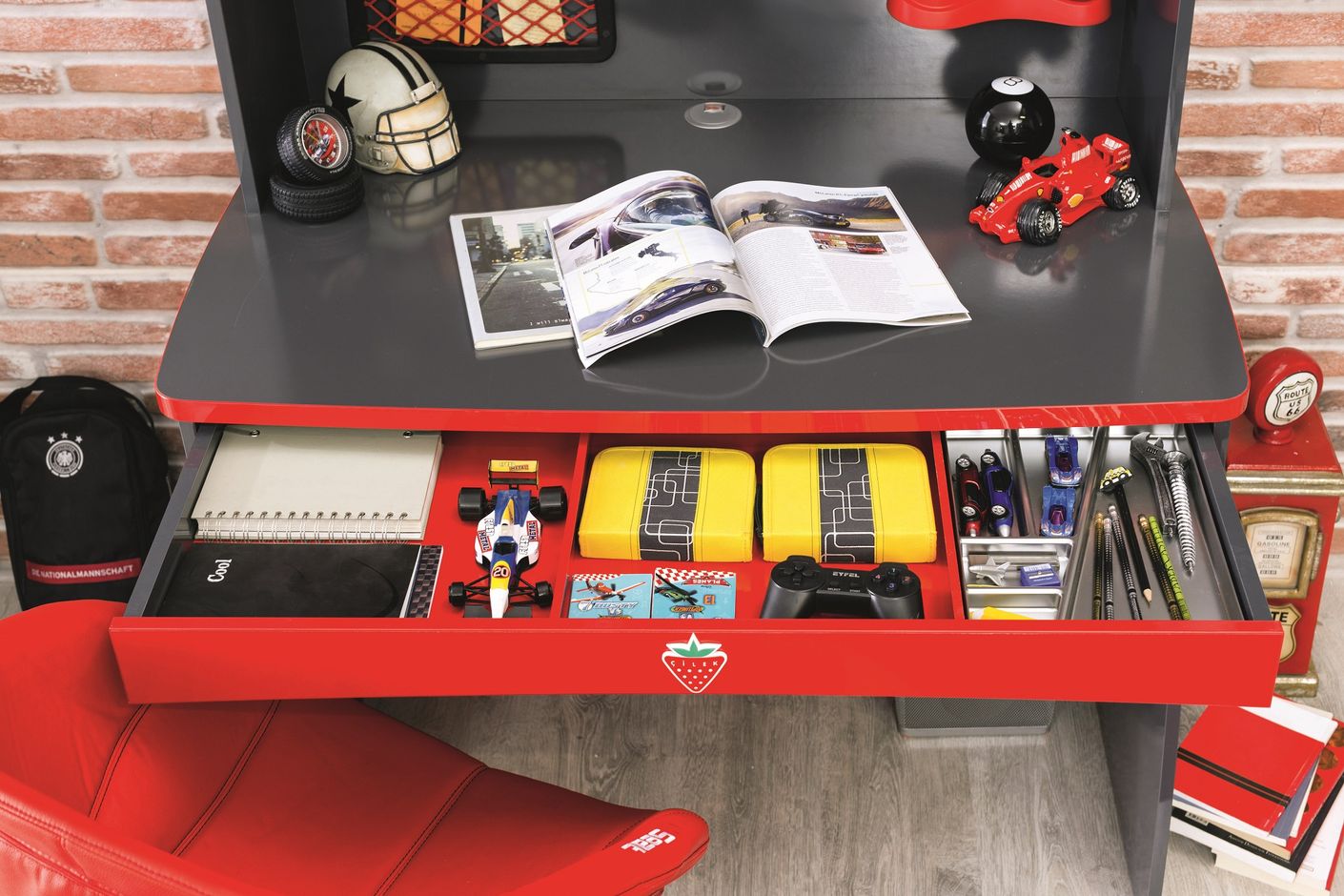 Cilek CHAMPION RACER Schreibtisch Tisch Kindertisch Grau/Rot