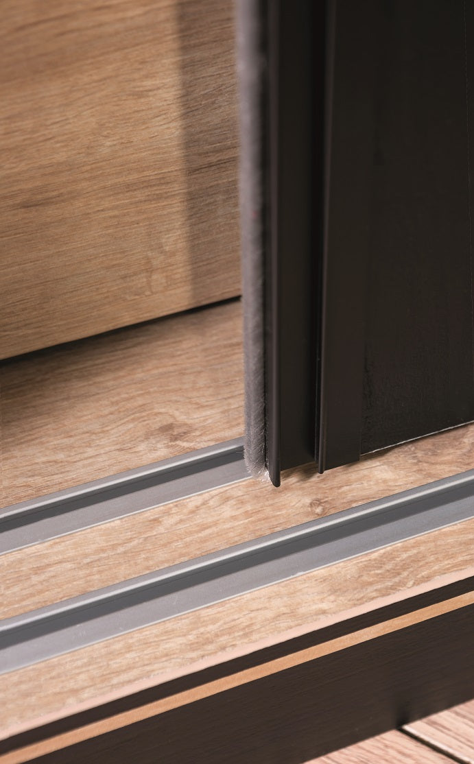 Cilek BLACK Schiebetürenschrank Schwarz / Beige