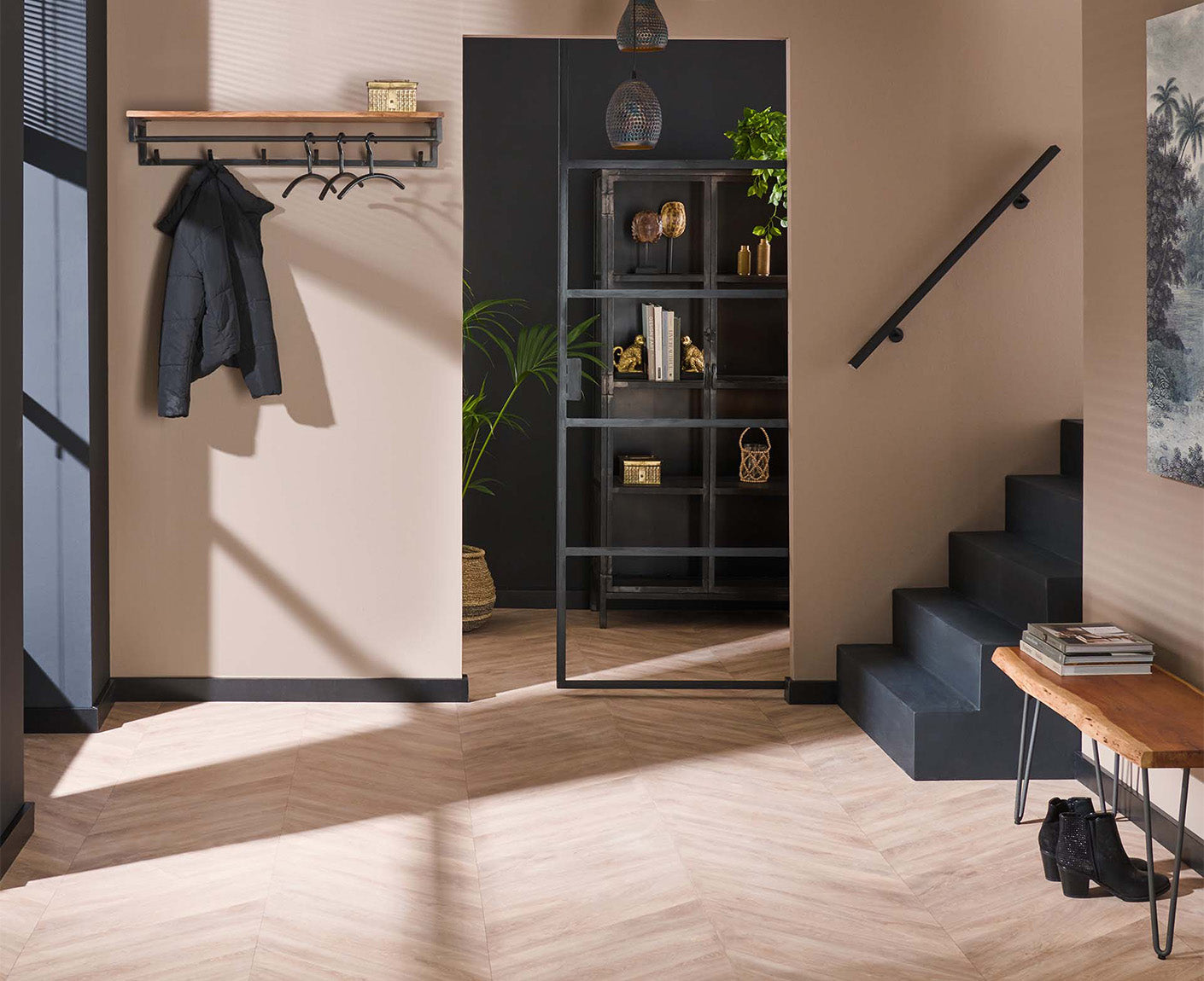 Custom Garderobe mit 6 Kleiderhaken Akazie Massivholz Natur