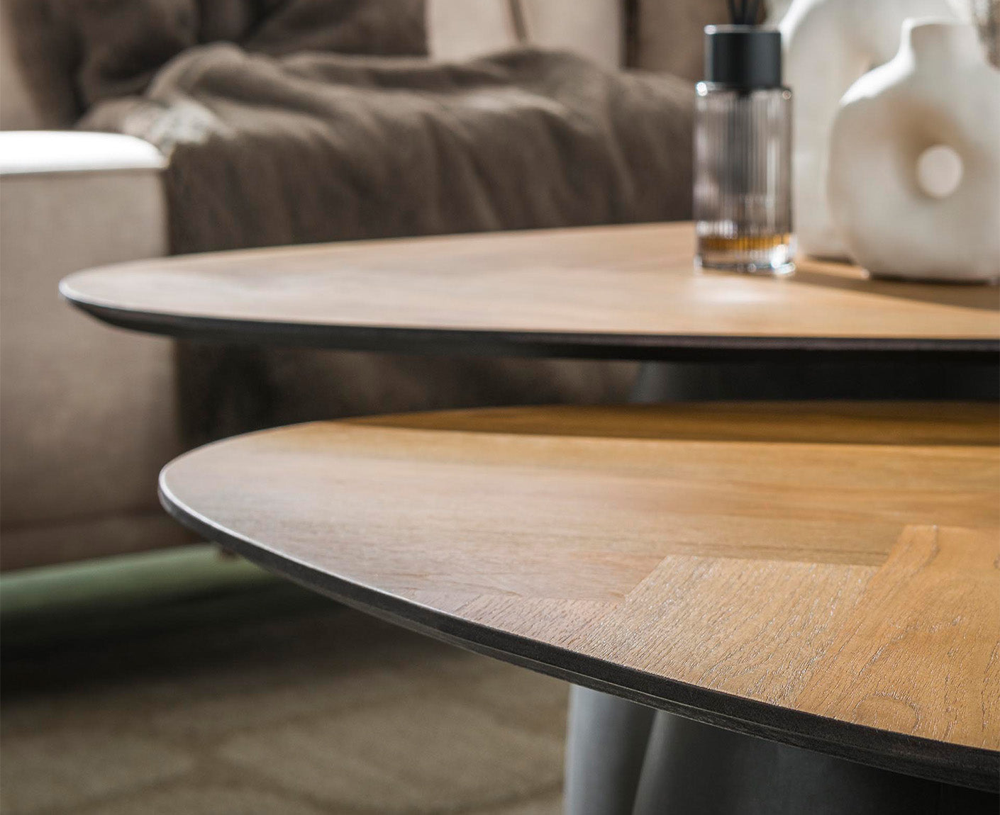 Couchtisch 2er Set Infinite / Recyceltes Teakholz Furnier