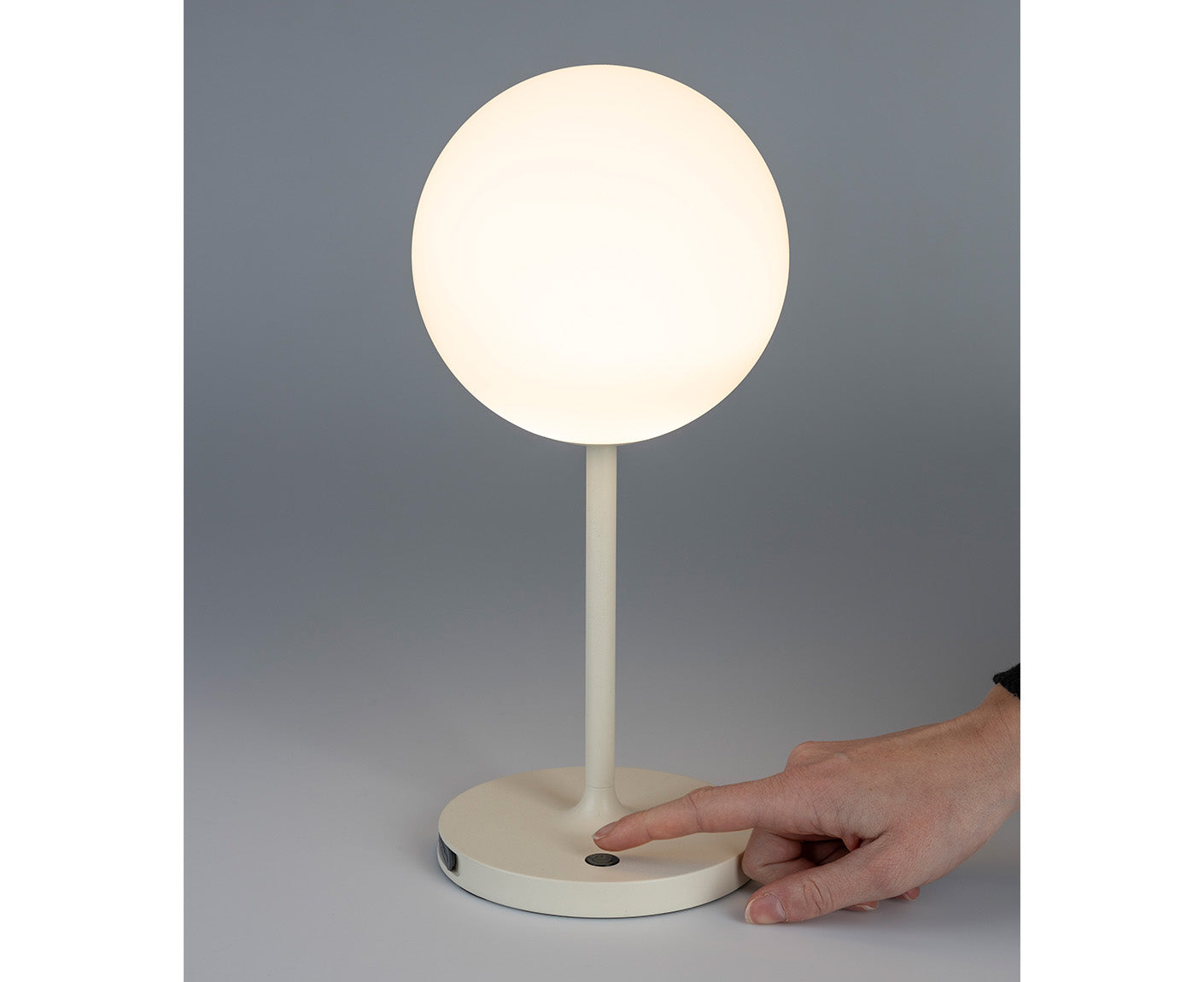 Hub Tischleuchte Tischlampe