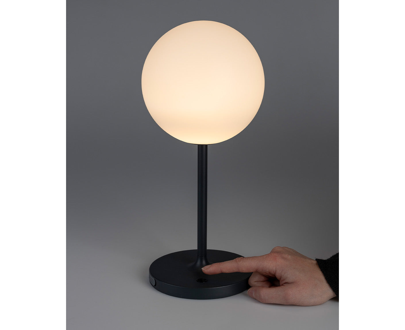 Hub Tischleuchte Tischlampe