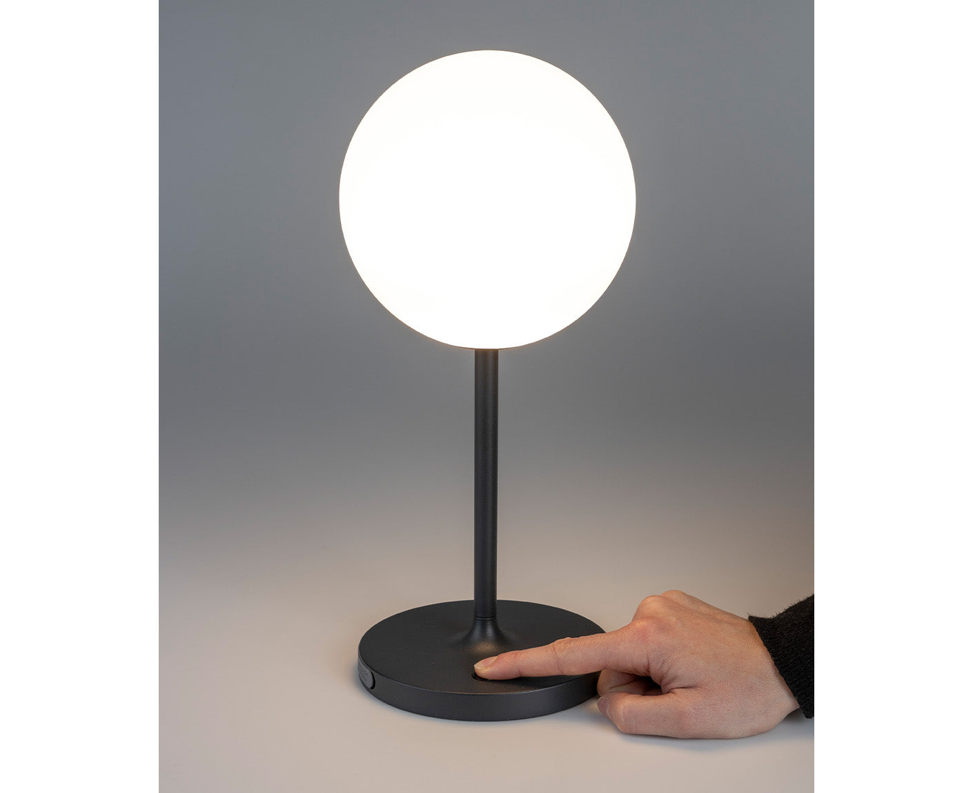 Hub Tischleuchte Tischlampe