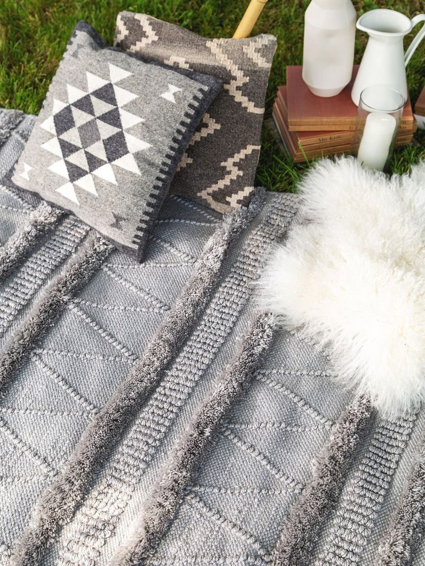 Teppich aus recyceltem Material Toni Grau