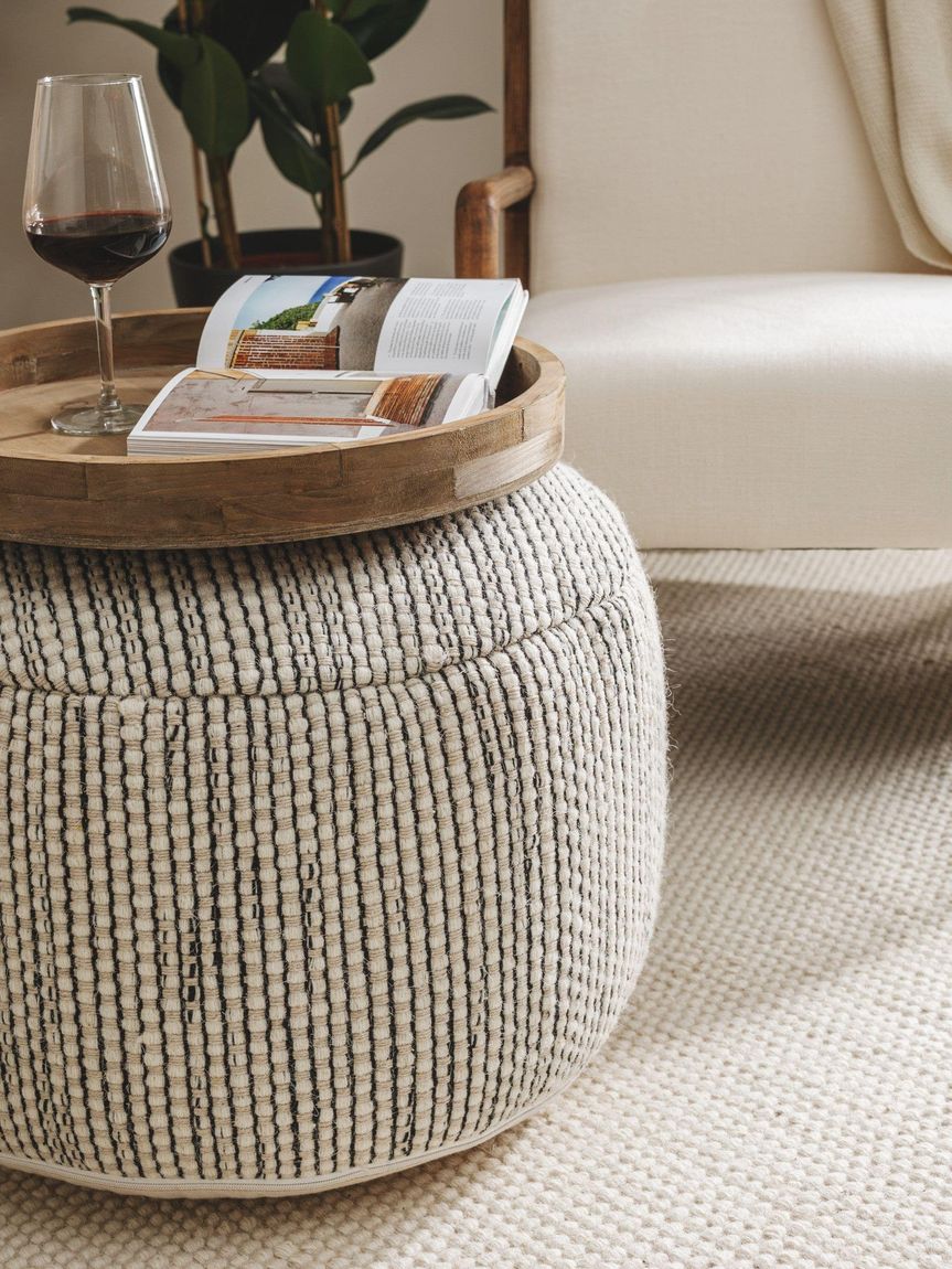 Handgefertigter Woll-Pouf Rocco 55x55x30 cm Beige / Schwarz