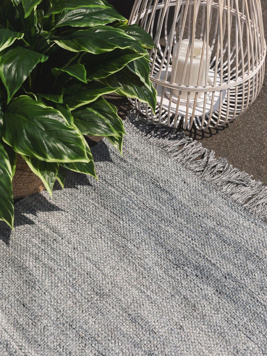 Teppich aus recyceltem Material Damian Hellgrau