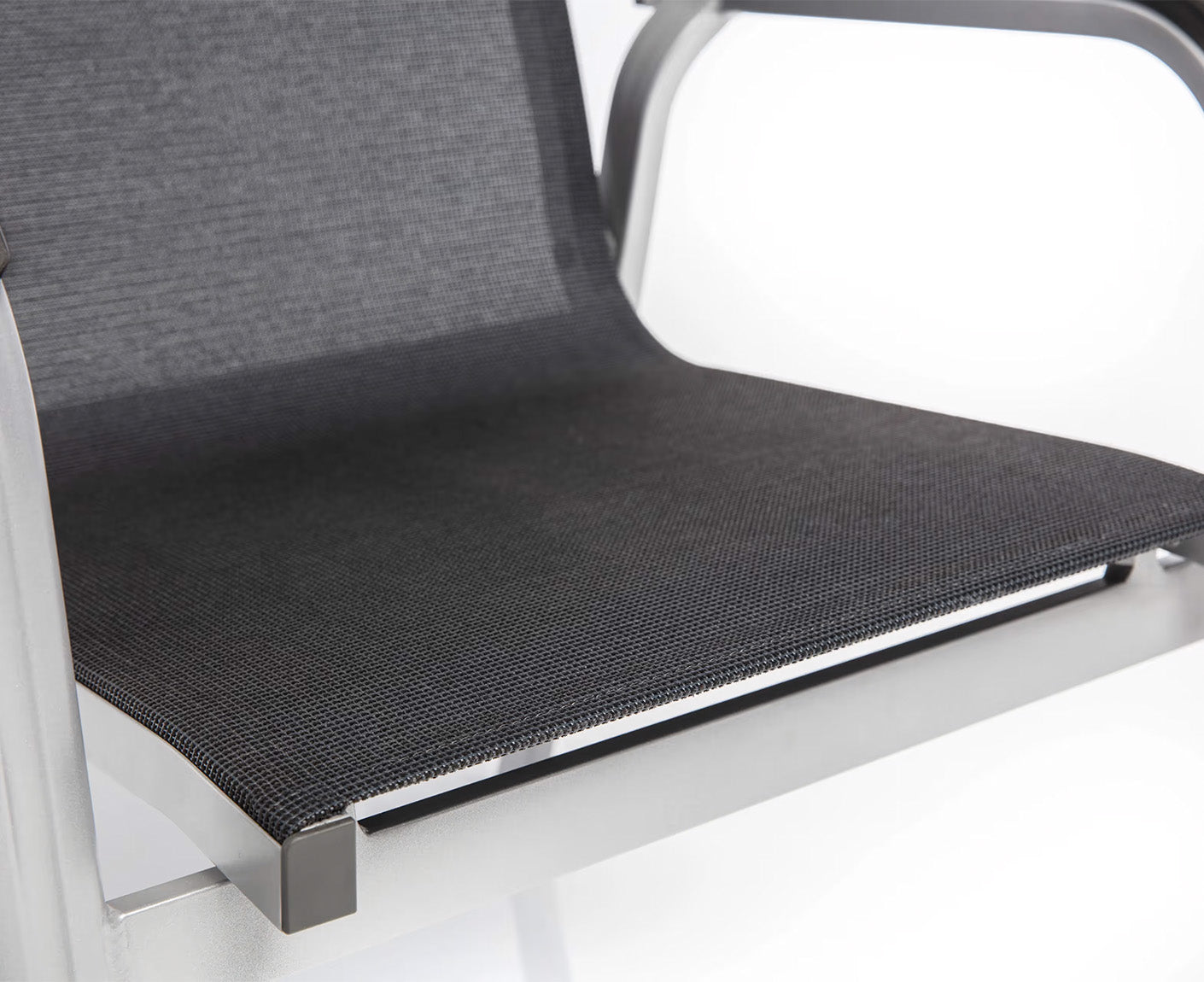 Kettler BASIC + PREMIUM Stapelsessel montiert