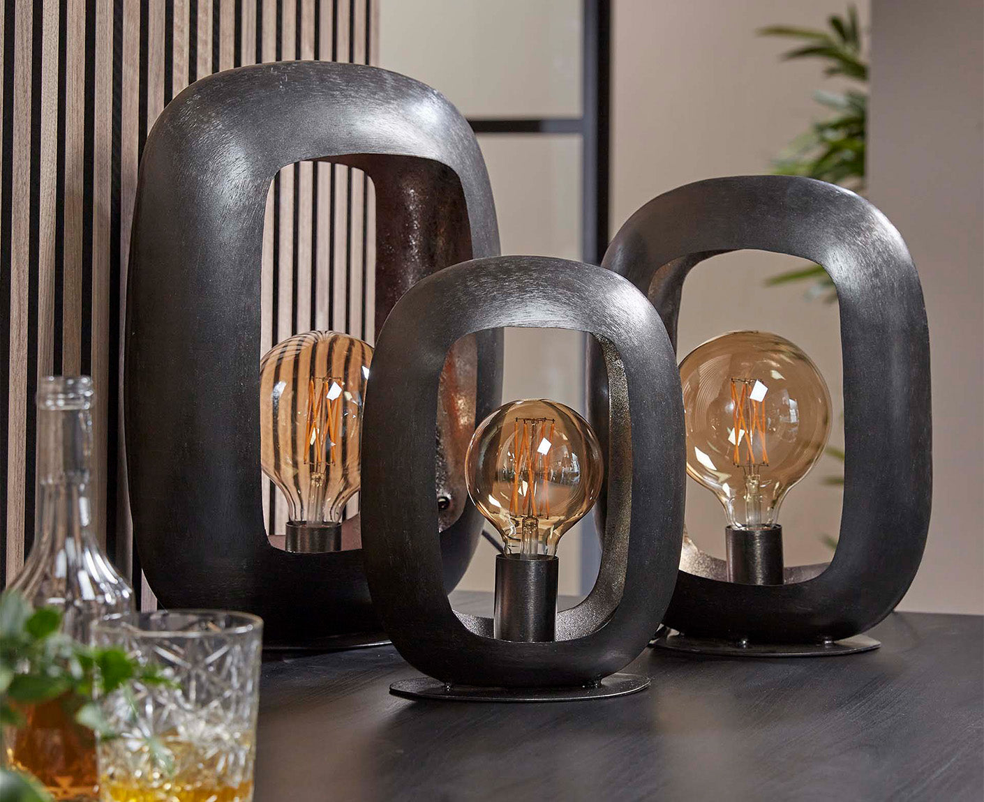 Tischlampe Arch, Schwarz Nickel / Größe wählbar
