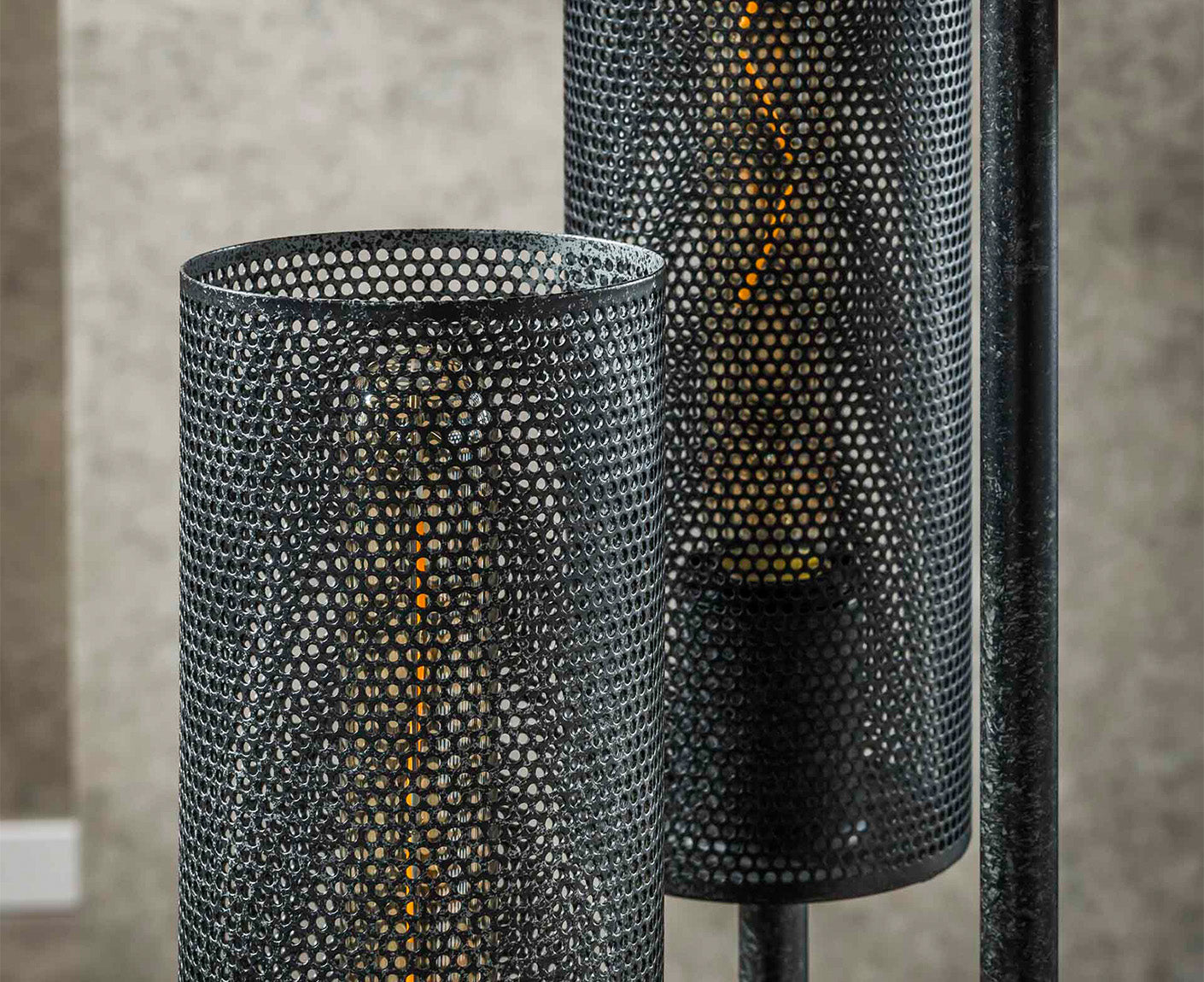 Stehlampe 5L gestuft Tube Mesh / Artic Schwarz