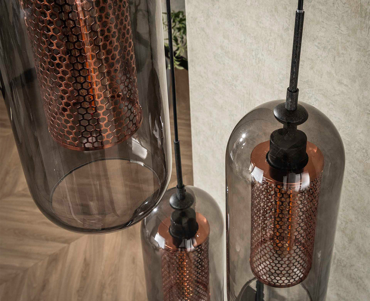 Hängelampe 3L Smoke Glass-perforierter Stahl gestuft / Artic Schwarz