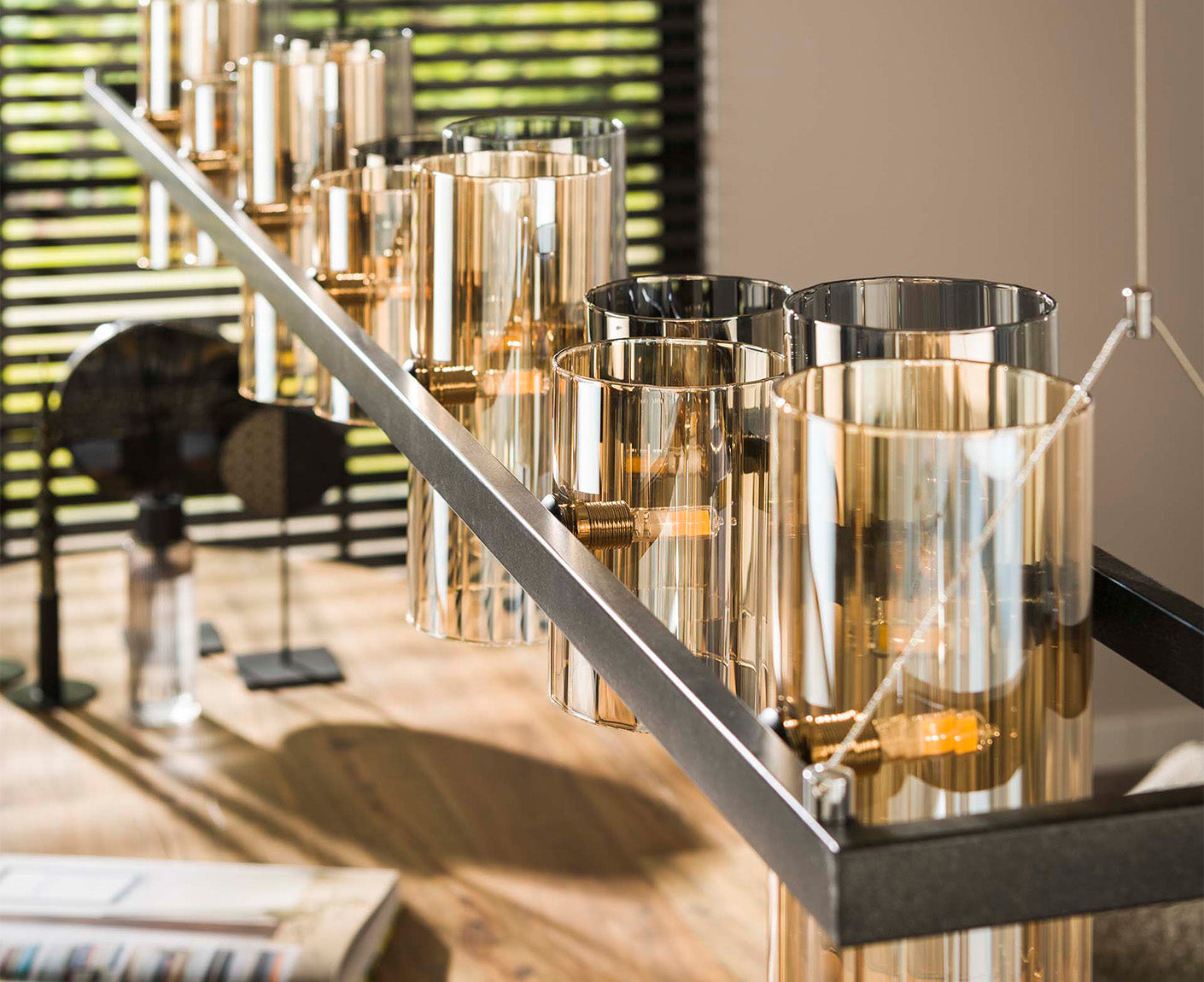 Hängelampe14L Cylinder Mixed Glass (G9) / Artic Schwarz