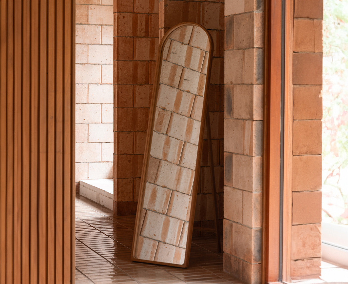 Caroun Standspiegel Braun