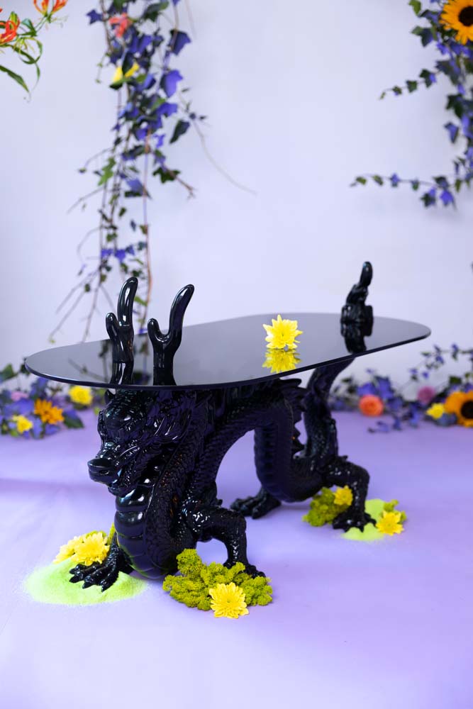 DRAGONIZED BASTARD Beistelltisch Schwarz