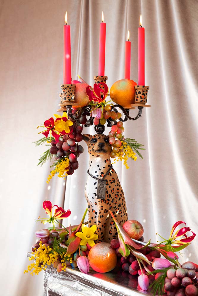 PROUDLY CROWNED PANTHER Kerzenhalter Beige