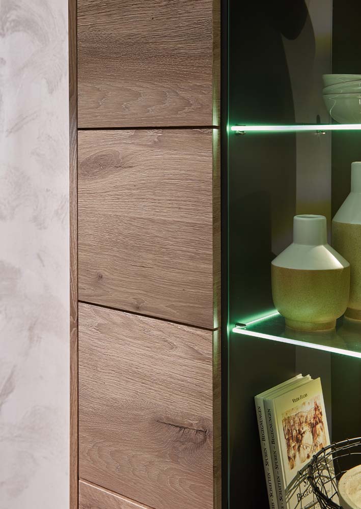 Bellano Vitrine groß inkl. LED-Beleuchtung Viking Eiche Natur