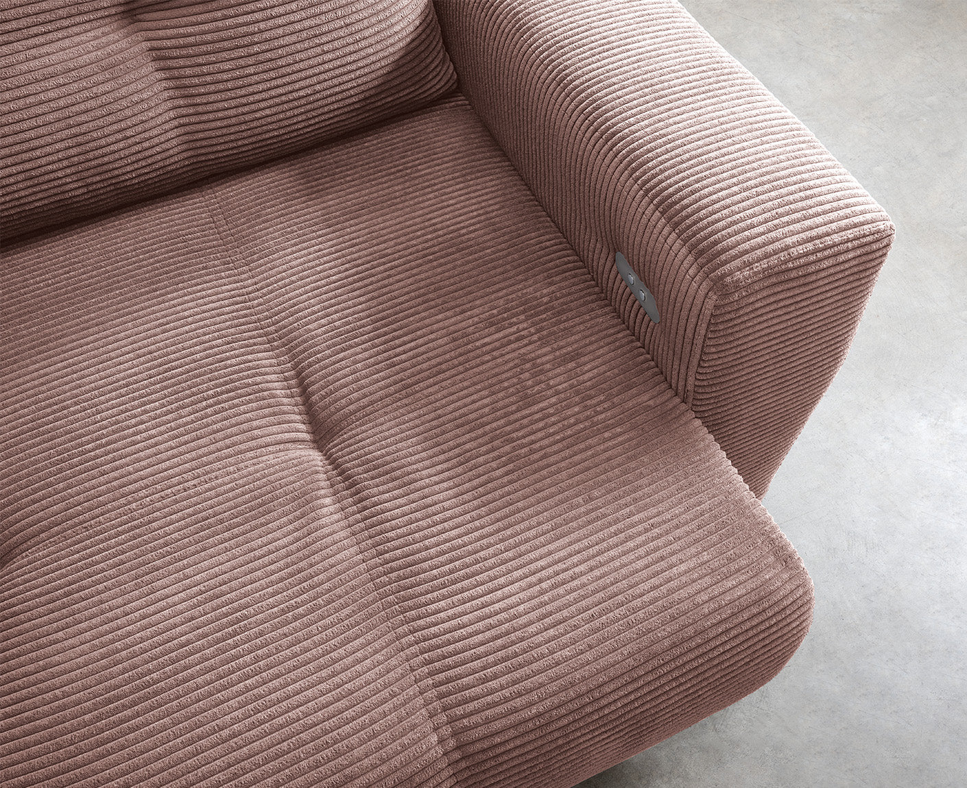 Rho Ecksofa 246 x 177 cm, mit elektrischer Sitztiefenverstellung (Cord)