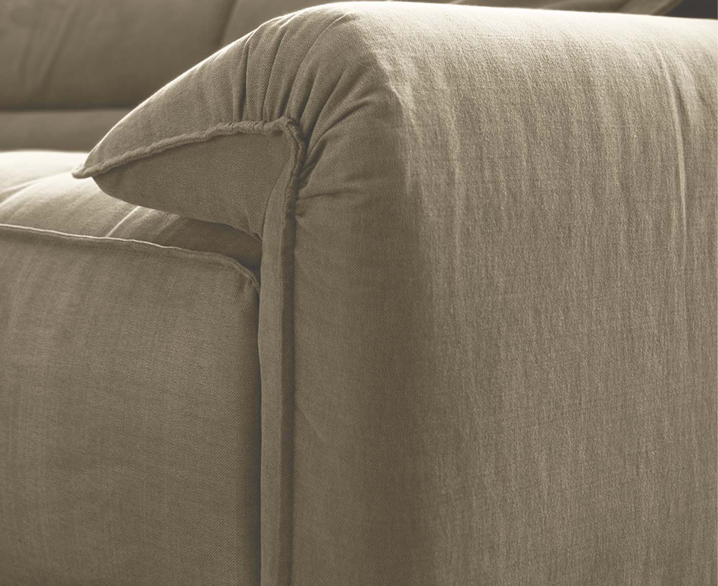 designwerk Vola Ecksofa | 347 x 342 cm | Flachgewebe