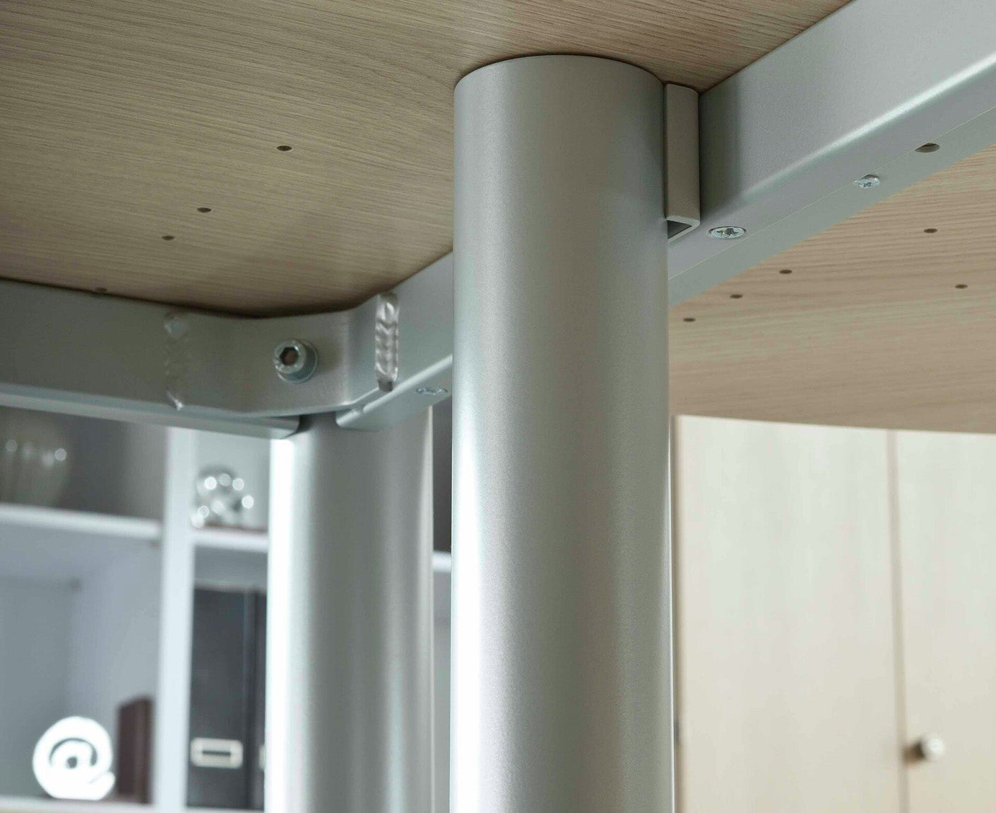 Mini-Office Schreibtisch H-Serie | 67 cm tief | 4-Fuß | höheneinstellbar | extrem stabil