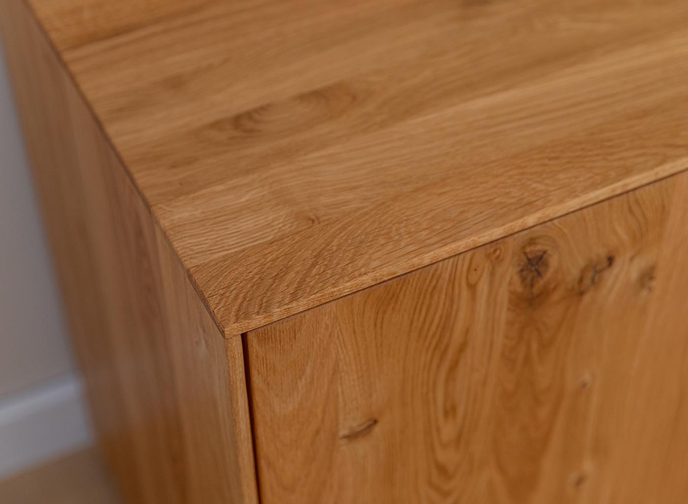 Collodi Massivholz TV-Lowbard 185 cm Wildeiche, Montiert