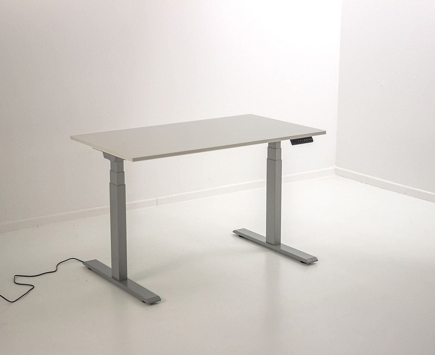 Smart office Schreibtisch, elektrisch höhenverstellbar
