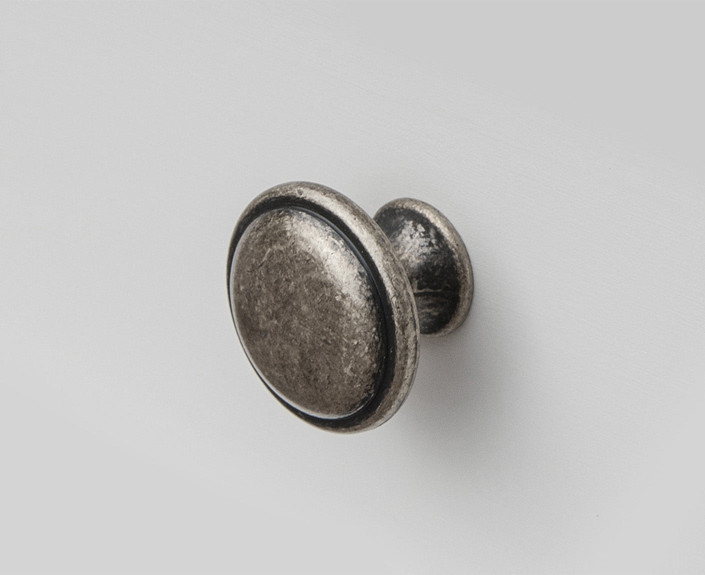 Belluno Elegante Kleiderschrank 3-türig Massivholz mit Spiegel