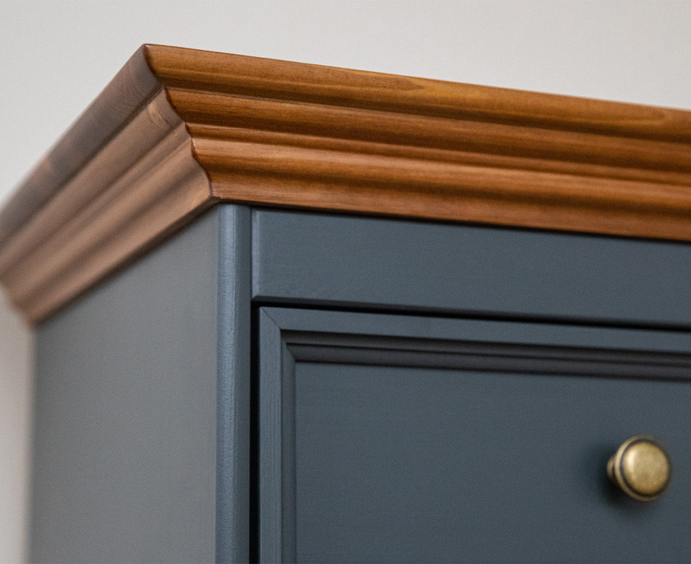 Belluno Elegante Kommode 112x88 cm Massivholz