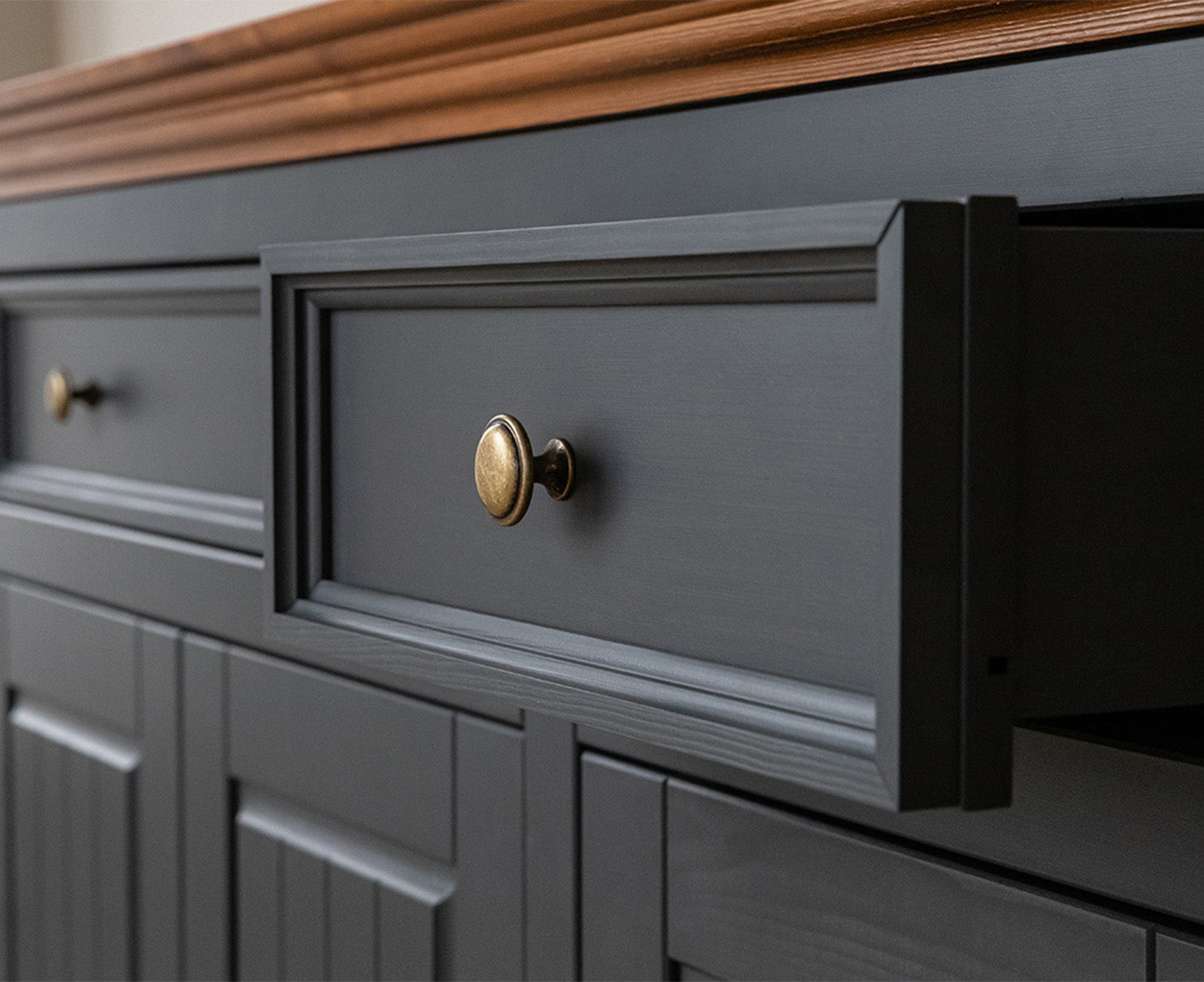 Belluno Elegante Sideboard 130x85 cm Massivholz