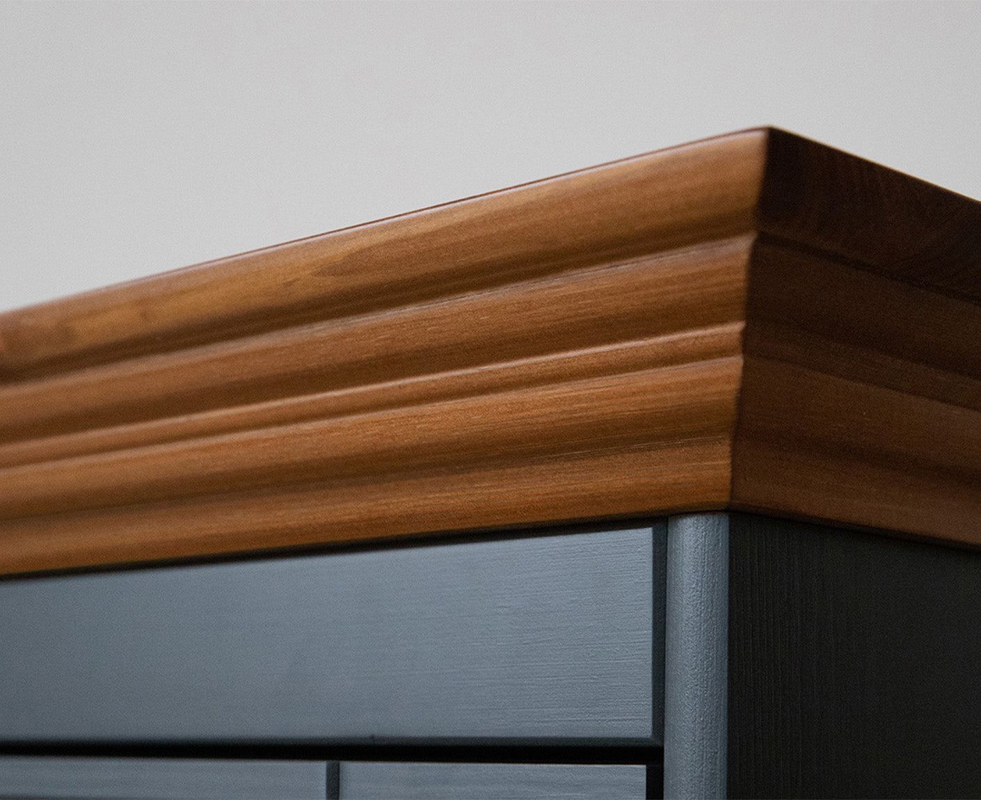 Belluno Elegante Sideboard 130x85 cm Massivholz