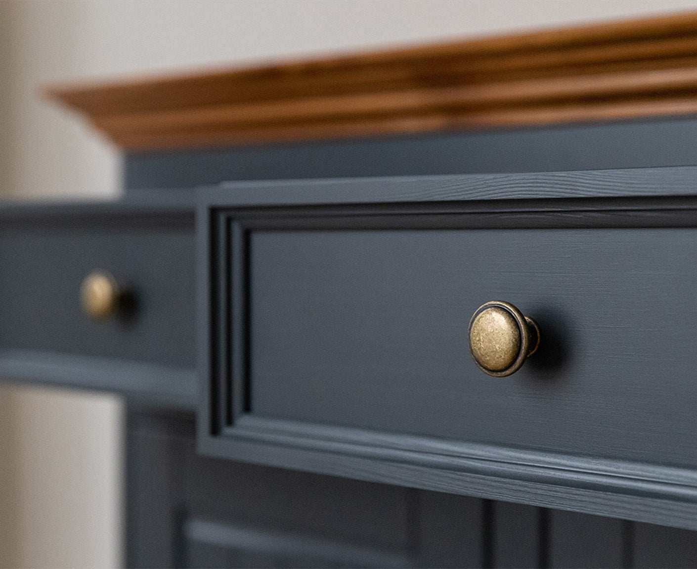 Belluno Elegante Sideboard 130x85 cm Massivholz