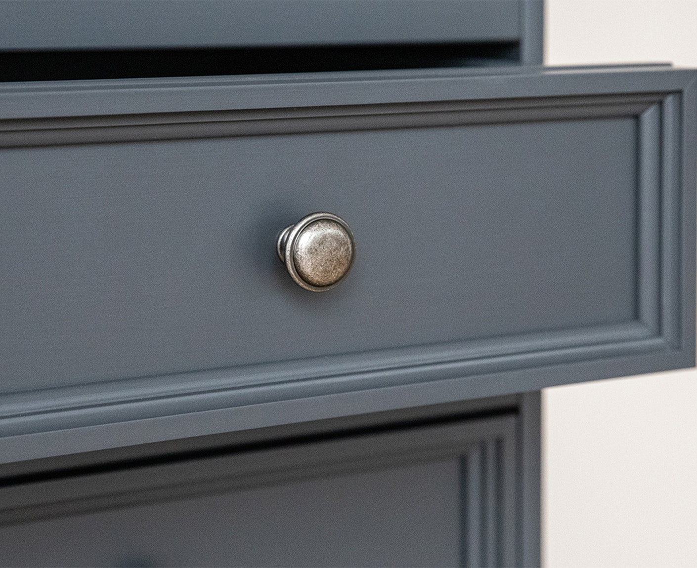 Belluno Elegante Kommode 112x88 cm Massivholz