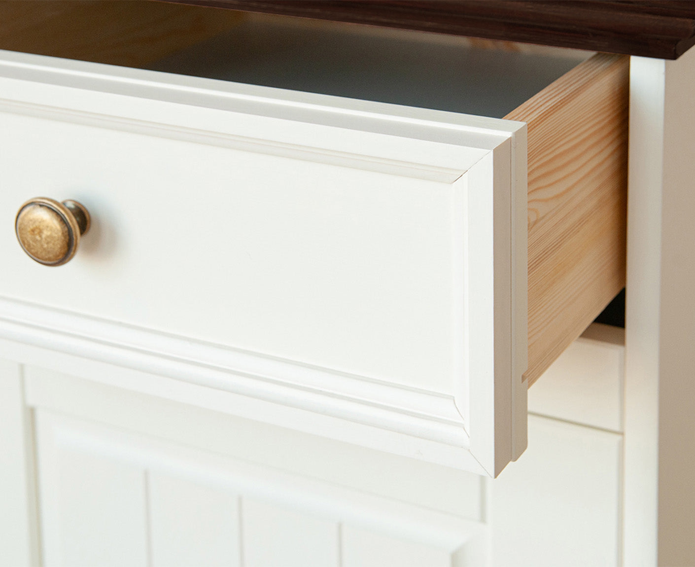 Belluno Elegante Sideboard 130x85 cm Massivholz mit Glastür