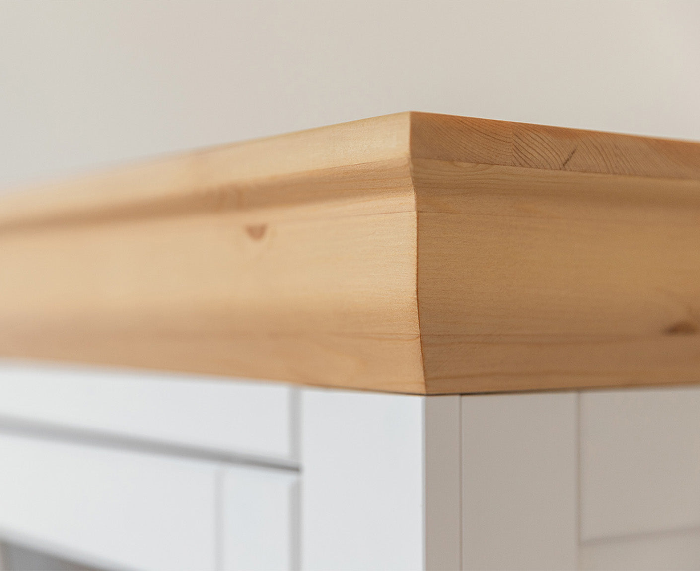 Marone Elite Sideboard 4-türig Massivholz Weiß / Grau