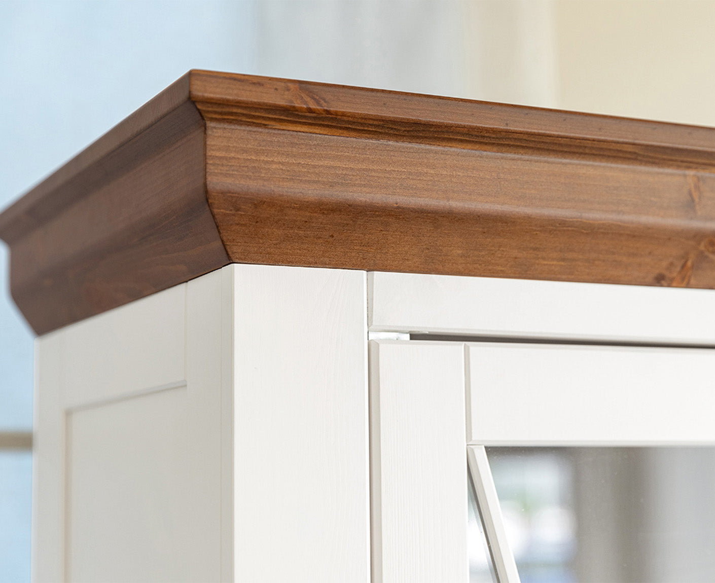 Marone Elite Standvitrine Massivholz 2-türig Weiß / Grau