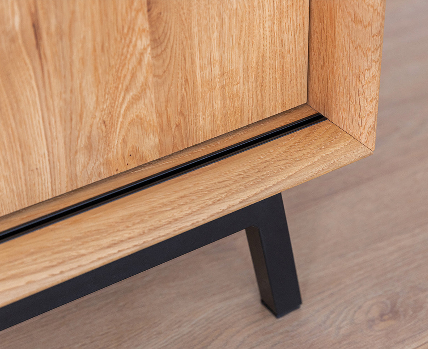 Modern Loft TV-Lowboard 200 cm mit Schublade Massivholz Eiche, geölt