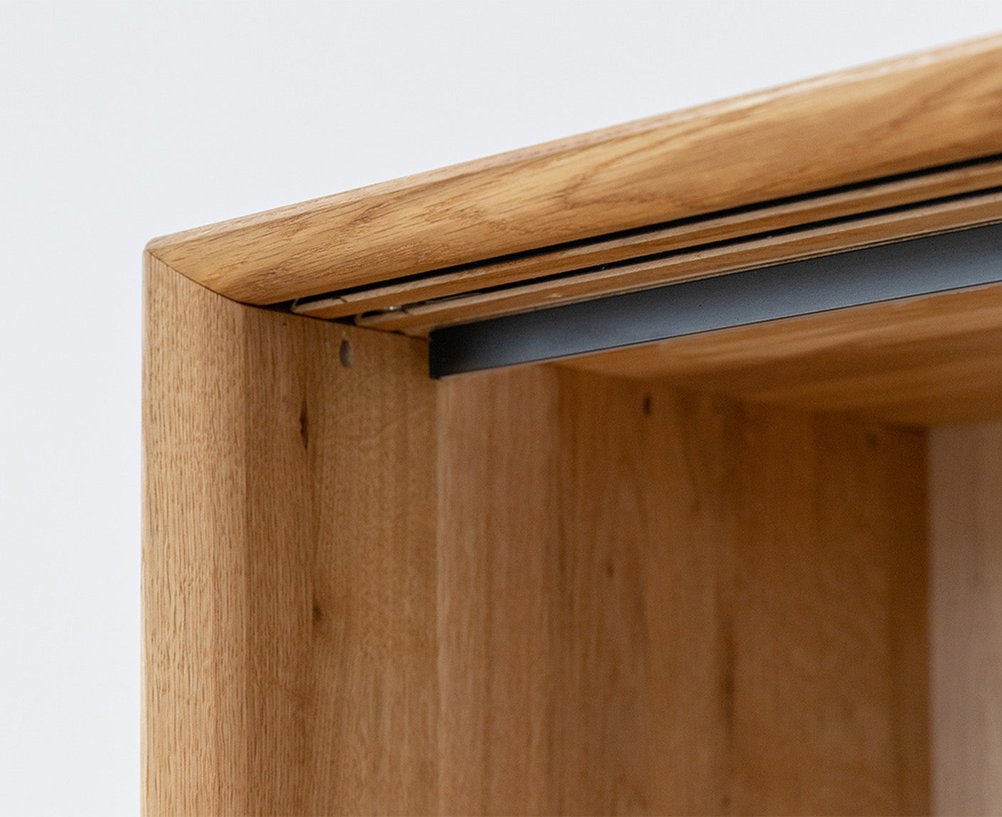 Modern Loft Weinregal Massivholz Eiche geölt/Glas Grafit Matt