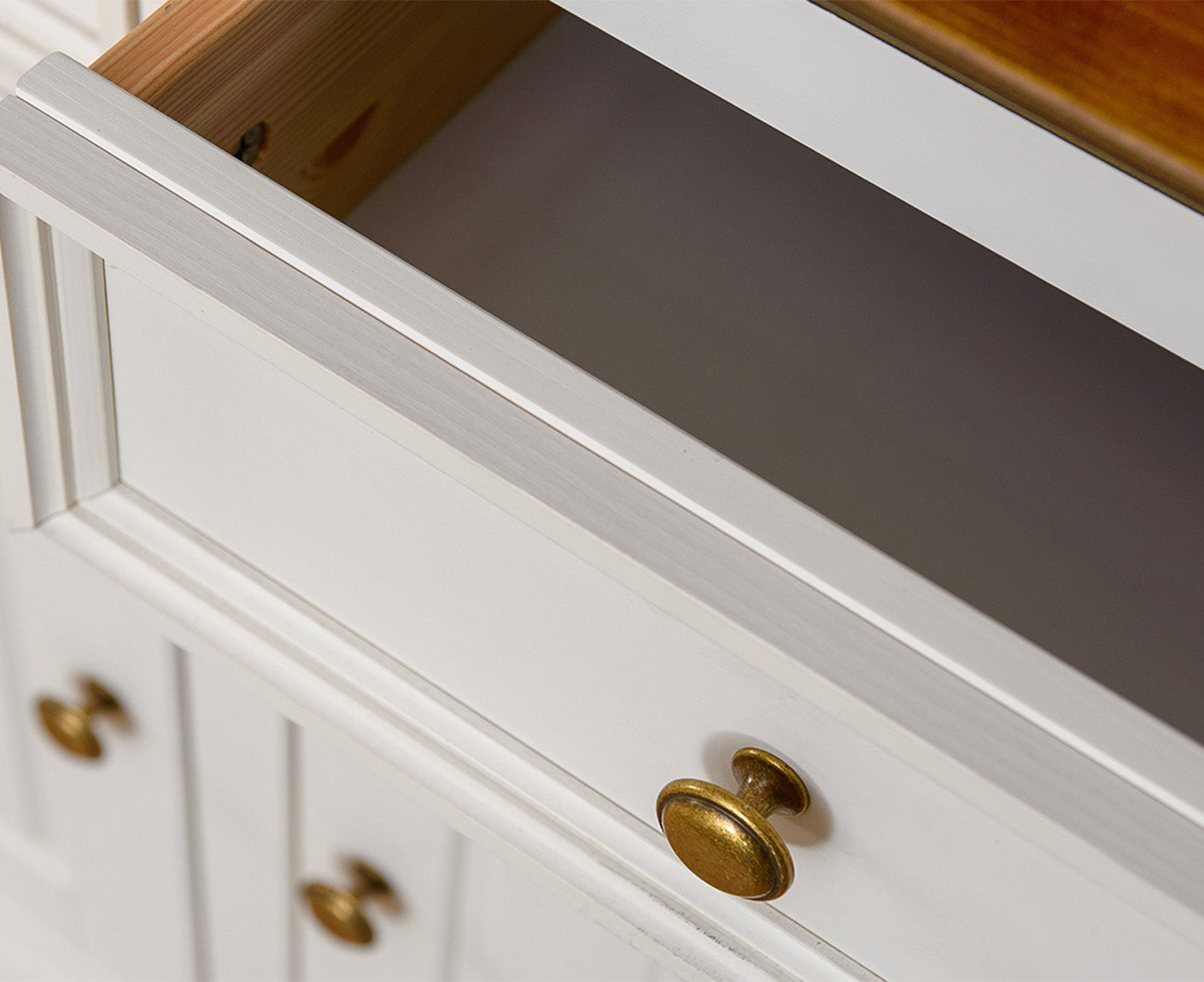 Belluno Elegante Sideboard 130x85 cm Massivholz