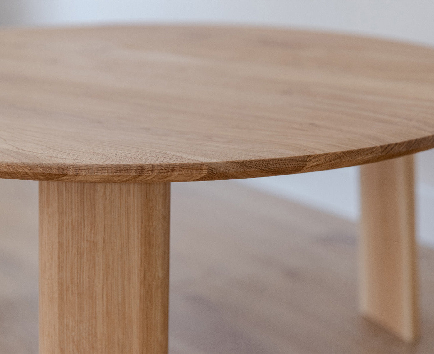 Monty Couchtisch Beistelltisch Ø 71 cm Massivholz geölt