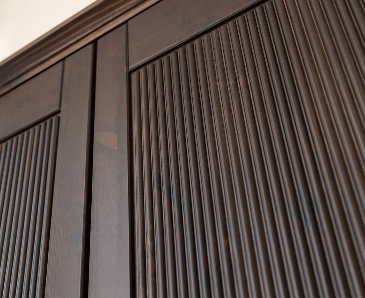 Rosella Sideboard 3-Türig Massivholz Tabacco / Altsilber