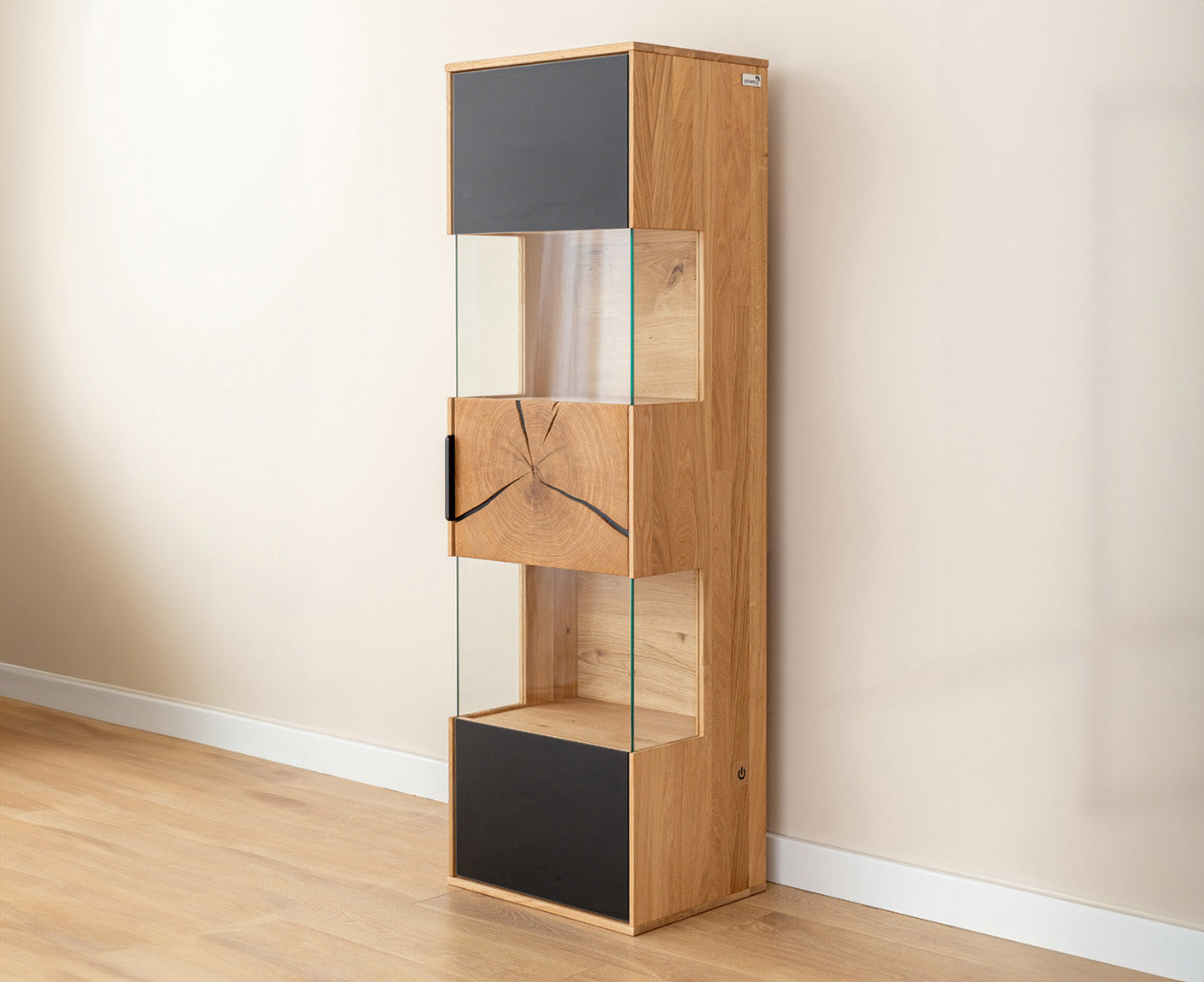 Tirano Hängevitrine Hirnholz & schwarzes Glas, Massivholz Eiche geölt, fertig montiert