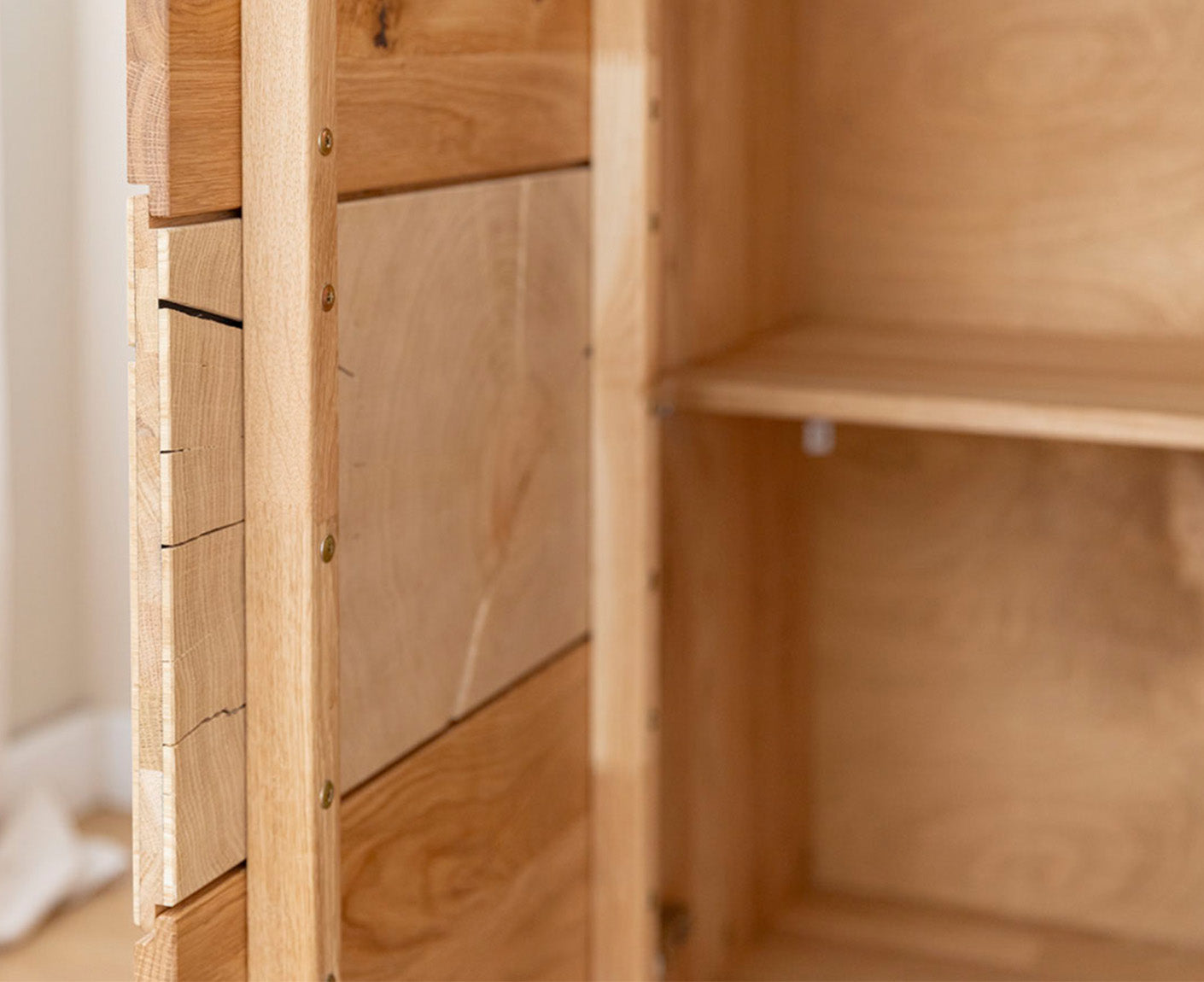 Tirano Sideboard Hirnholz Massivholz Eiche geölt, fertig montiert