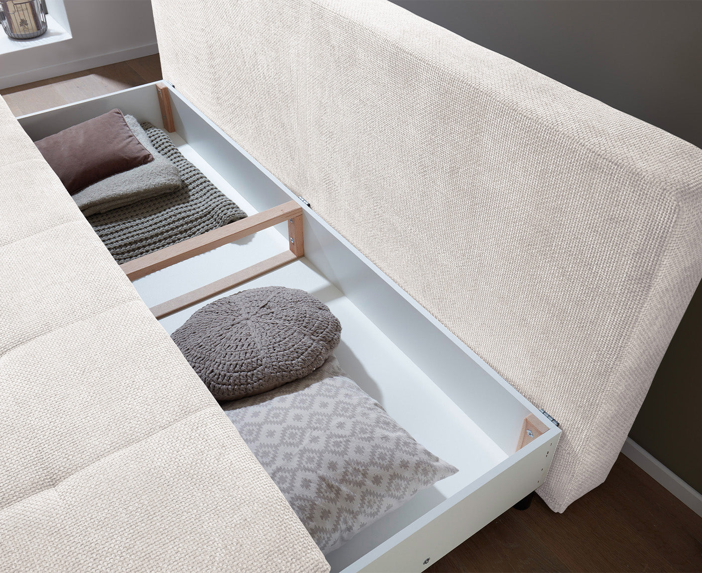 Liam Schlafsofa 212 x 105 cm, mit Bettkasten