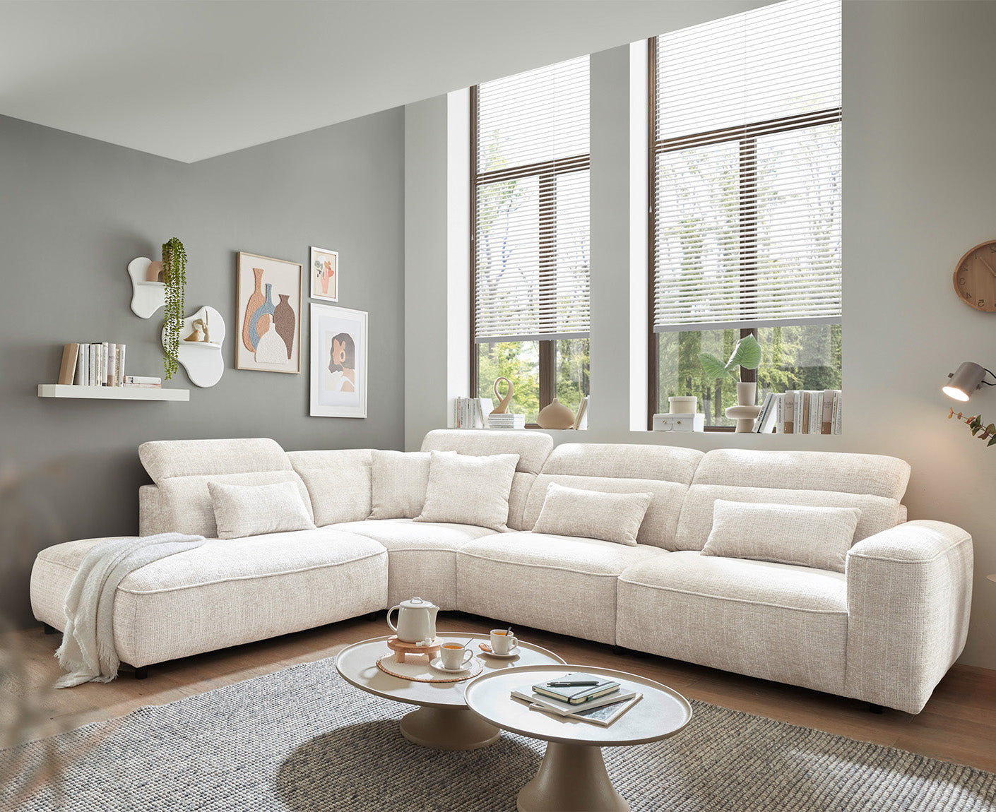 Mansfield Ecksofa 339 x 285 cm, mit verstellbaren Kopfstützen