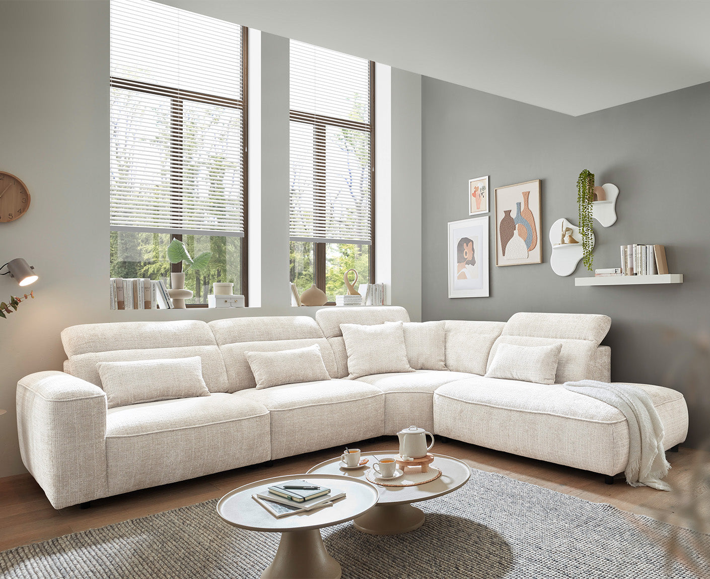 Mansfield Ecksofa 339 x 285 cm, mit verstellbaren Kopfstützen