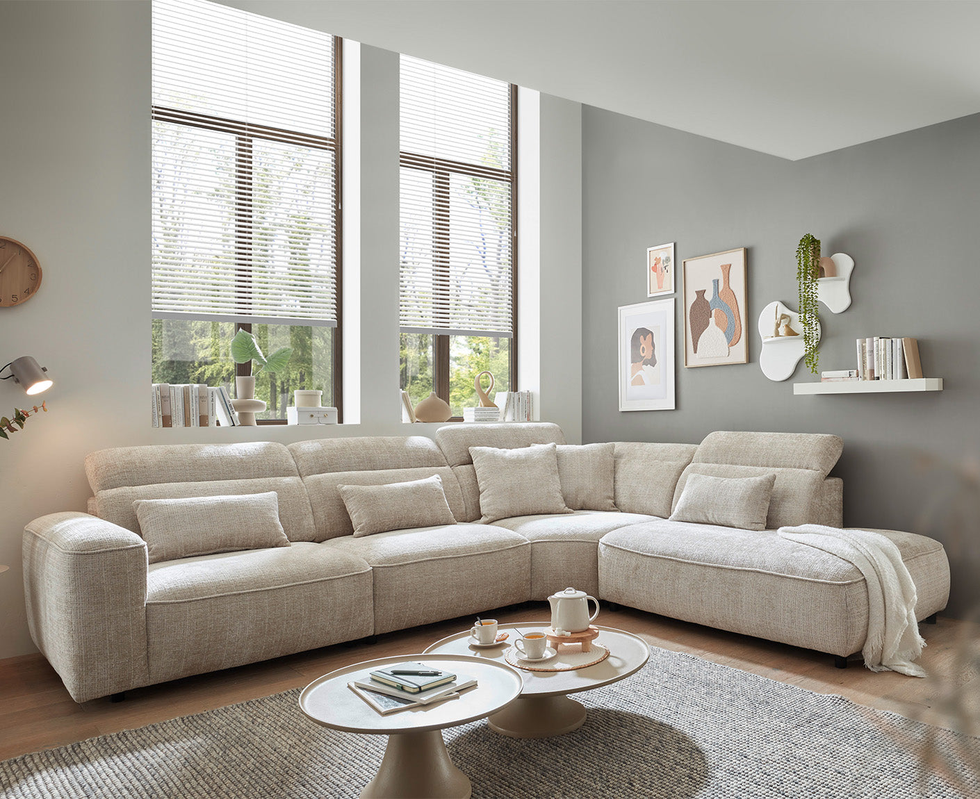 Mansfield Ecksofa 339 x 285 cm, mit verstellbaren Kopfstützen