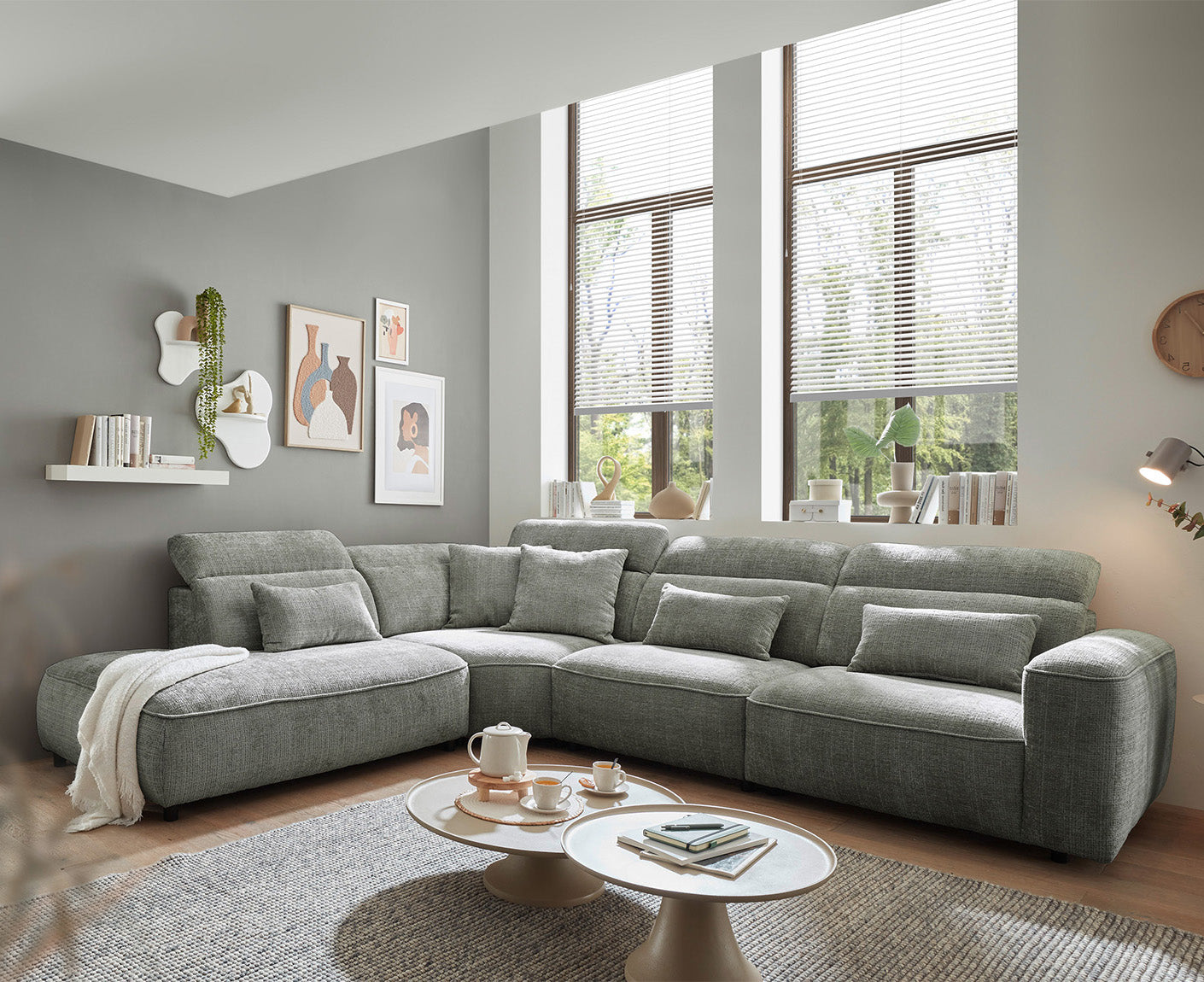 Mansfield Ecksofa 339 x 285 cm, mit verstellbaren Kopfstützen