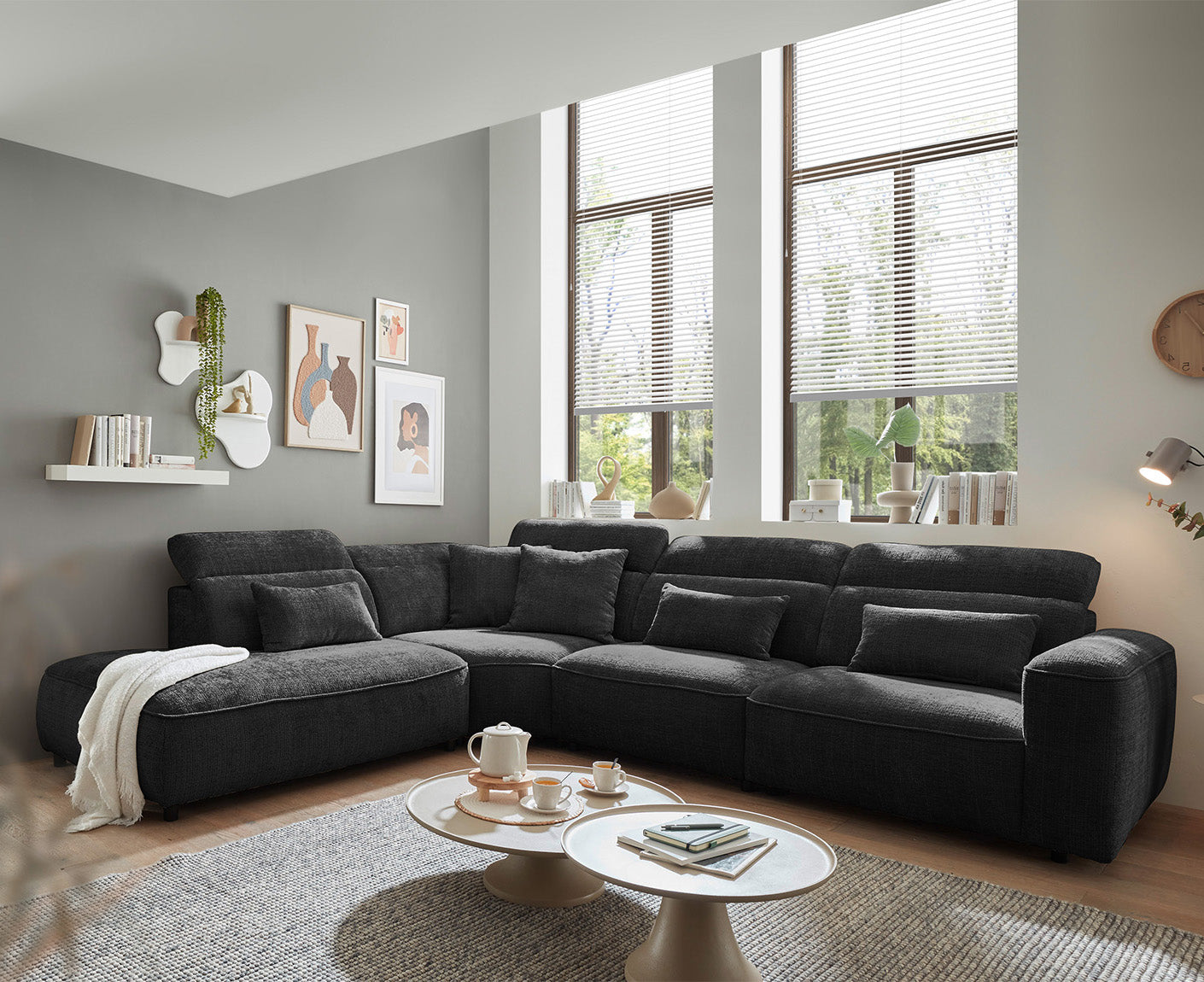 Mansfield Ecksofa 339 x 285 cm, mit verstellbaren Kopfstützen